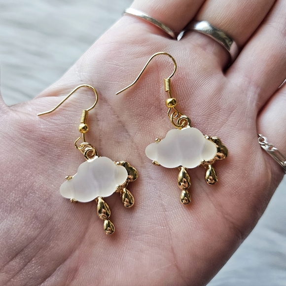 Cloud Earrings - Picture 4 of 5